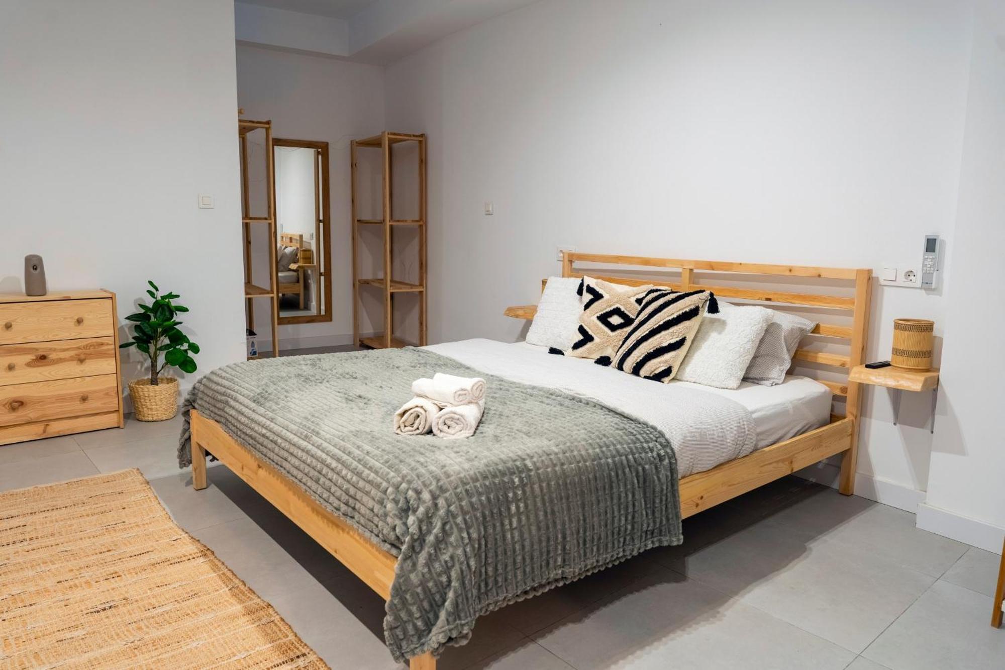 Apartment Andrea In Malaga Center Экстерьер фото